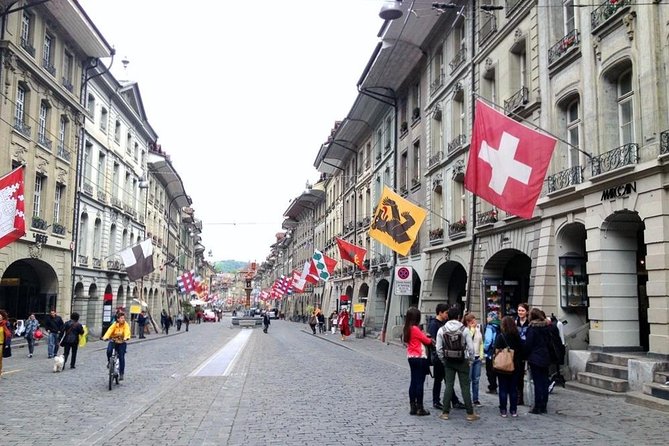 Private Swiss Cheese and Chocolate Tour from Interlaken - The HR Giger Bar and a Swiss dessert