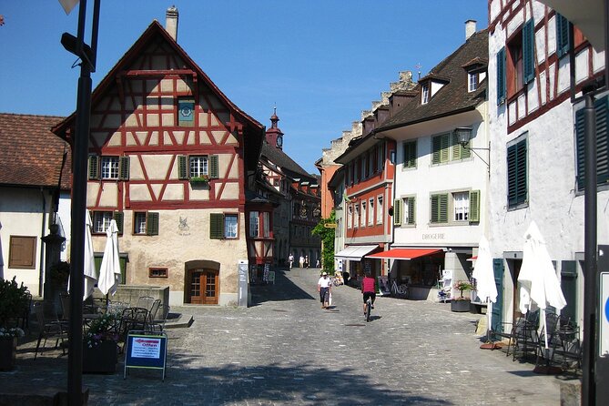 Private tour from Zurich to Rhine Falls and Stein am Rhein - What the private car changes