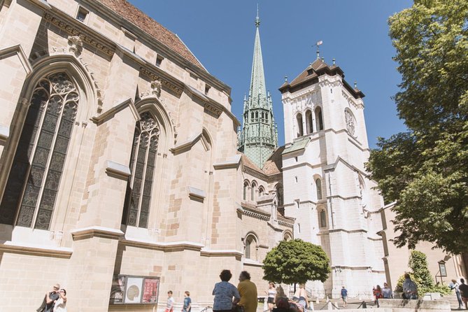 Private Tour : The best of Geneva city tour - Why a private vehicle matters on a short schedule