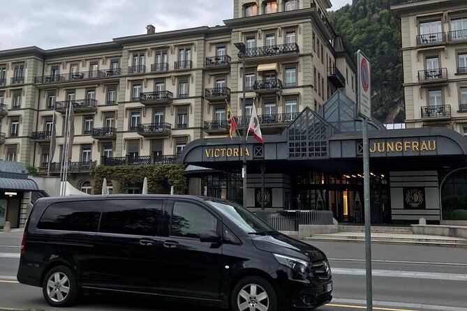 Private Tour to Swiss Capital, Castles & Lakes by Car from Zurich - Thun Castle and the old town