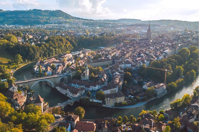 Private Tour to Swiss Capital, Castles & Lakes by Car from Zurich - Brienz and the return through the Bernese Oberland