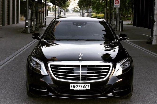 Private Transfer from Sankt-Moritz to Zurich Airport - Space for skis, snowboards, and family luggage