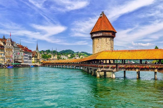 Private Transfer: Lucerne to Zurich Airport ZRH by Business Car - The car: comfort rather than showmanship