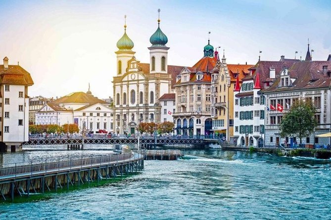 Private Transfer: Lucerne to Zurich Airport ZRH by Luxury Van - How the private format affects value