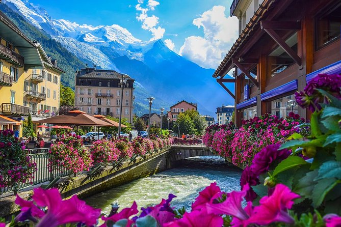 Private Trip from Geneva to Swiss Riviera Montreux & Chamonix - Montreux beside Lake Geneva