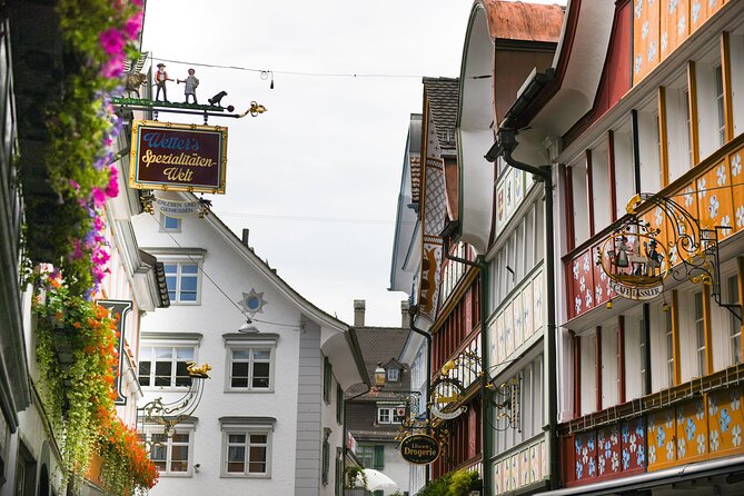 Private Trip from Zurich to St. Gallen & Appenzell - Organization is the key question