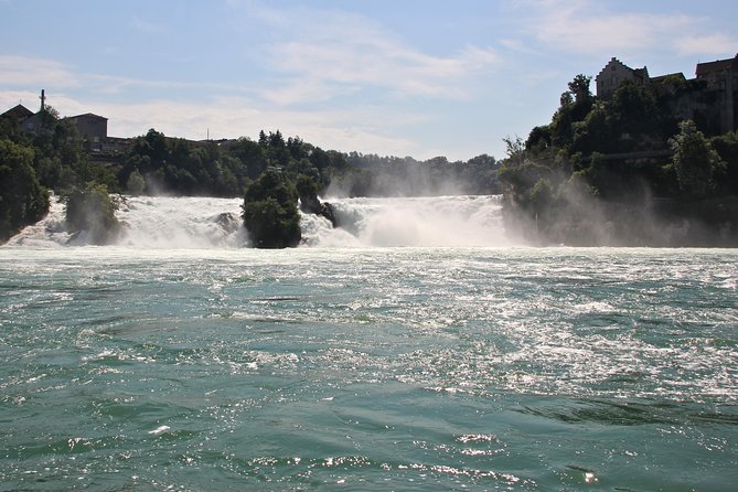 Rhine Falls Coach Tour incl. entry tickets from Zurich - One hour and 15 minutes beside the falls