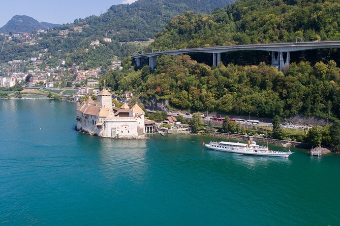 Round trip cruise from Montreux to Chillon - Leaving Montreux with the best views