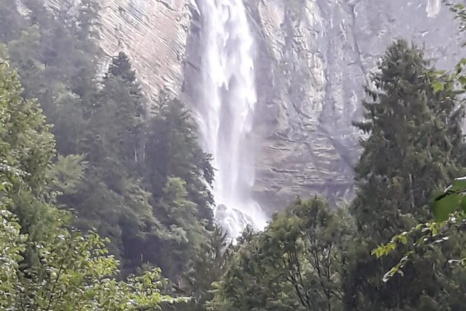 See It All Sightseeing Tour Tickets incl. From Bern + Interlaken - Starting in Interlaken and crossing Goldswil