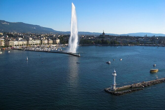(STTG04) - Sightseeing Cruise at Geneva with Wine and Aperitif - English Garden and the return along the lake