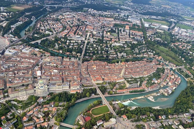 Swiss Capital city helicopter sightseeing tour - the ideal flight to see Berne - Bern Münster and the old town’s narrow lanes