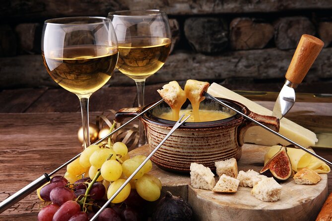 Swiss Wine Tasting at Lavaux Vineyards: Private Trip from Geneva - Walking and tasting among the Lavaux terraces