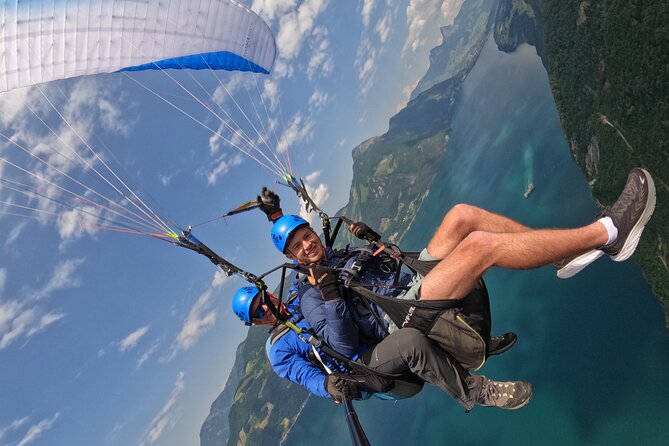 Tandem Paragliding Flight in the Lucerne Region - What the Lucerne paragliding day is really like
