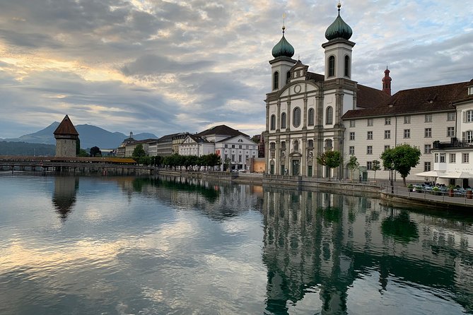 The heart of Lucerne with the Etuktuk - Chapel Bridge: Lucerne’s famous postcard view