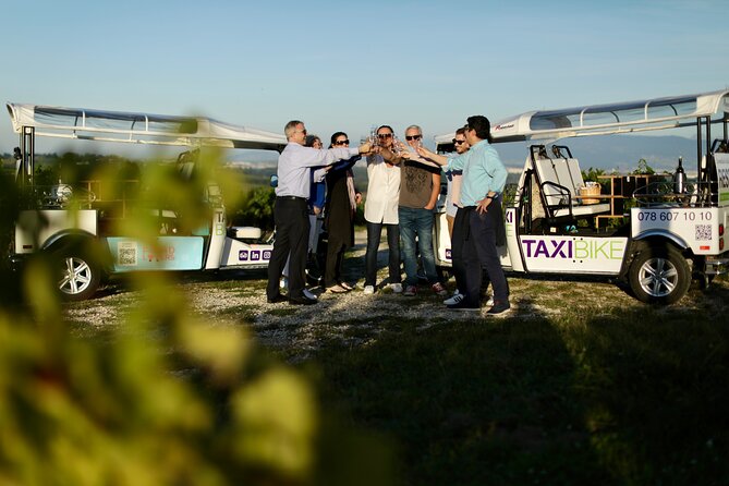 The Private Tuk Tuk Tour with one of The Best Fondues in Geneva! - Lake Geneva, the Flower Clock, and the Rhône