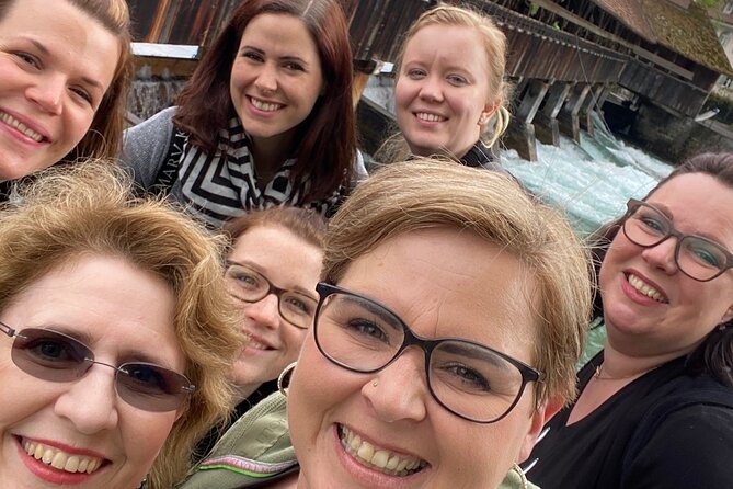 Thun Scavenger Hunt and Sights Self-Guided Tour - Photo tasks that change the mood