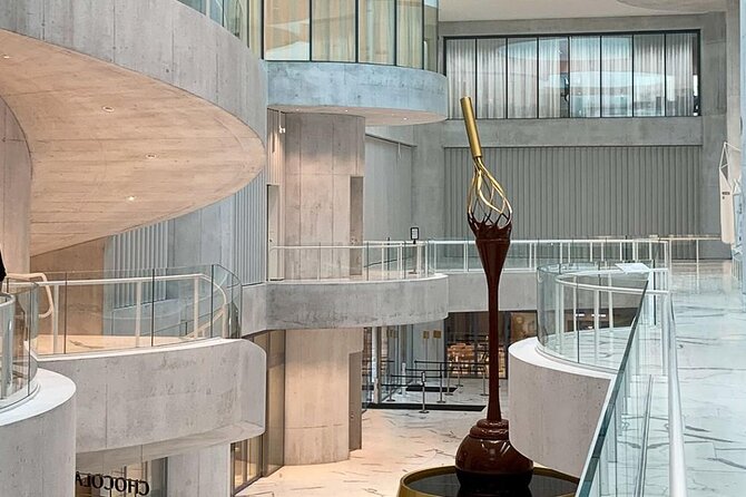 Tour in Lindt Home of Chocolate Museum From Zurich With pickup - How cocoa becomes chocolate