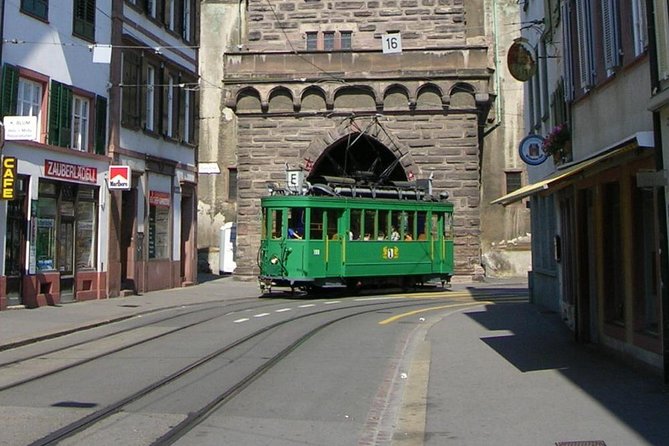 Tour on the vintage tram - Key points to know before booking