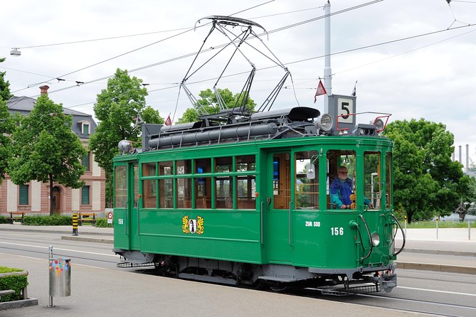 Tour on the vintage tram - Starting at Centralbahnplatz at 11:00
