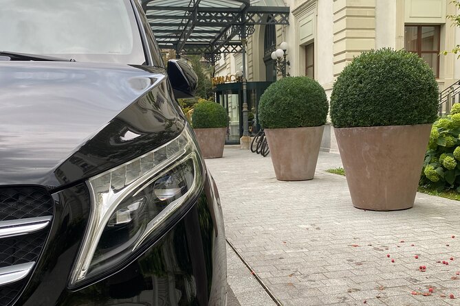 ZRH Zurich Airport to Zurich City Private Transfer–Winter Special - When this transfer offers good value