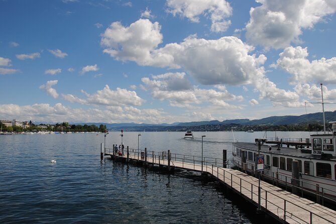 Zurich 360° City Walk Tour Including Hidden Spots - From ShopVille to Bahnhofstrasse