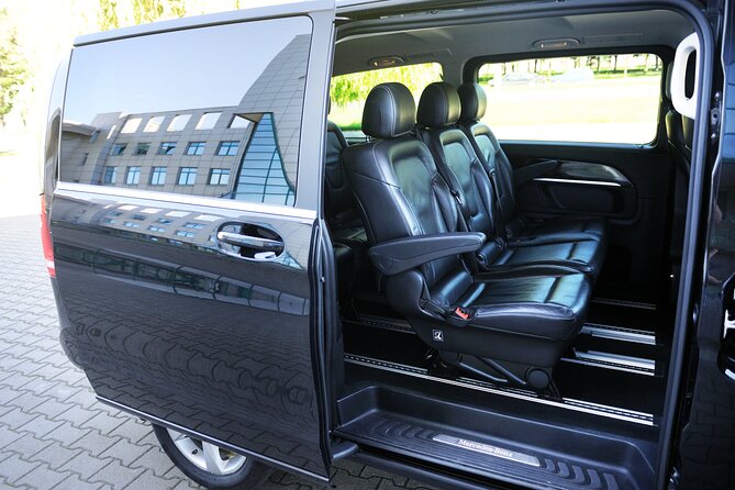 Zurich Airport Stress-Free Private Transfer - Why Wi-Fi, water, and luggage help matter