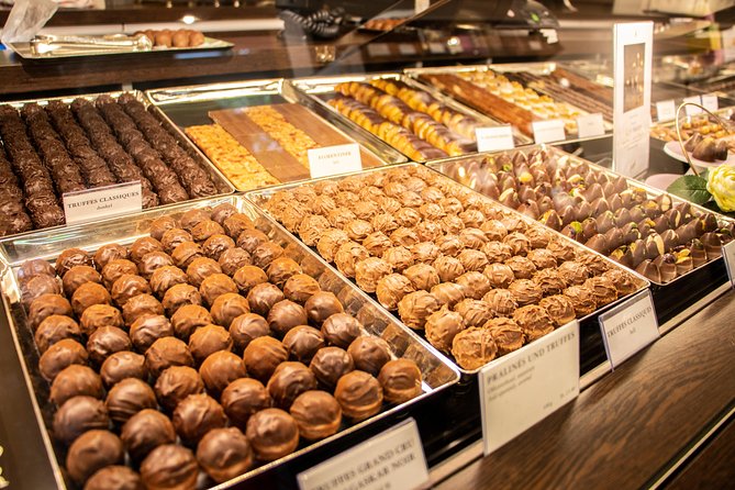 Zurich: Chocolate Tasting and Walking Tour with a Local - What makes the small group useful