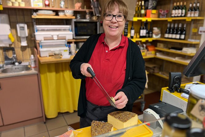 Zurich Food Tour with 10 Local Delicacies, Cheeses & Chocolates - The Guides Make or Break the Pace