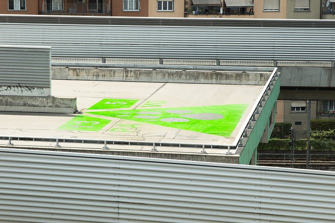 Zurich Foxtrail Ikarus - Rooftops, trains, and the changing view