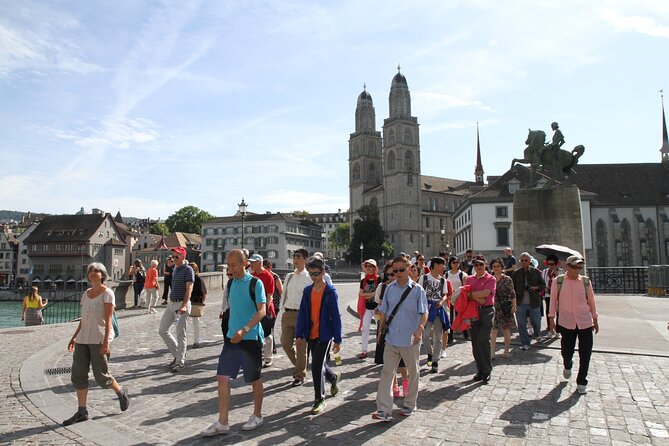 Zurich Highlights City Tour with Optional FIFA Museum Ticket - Zürichberg and the university quarter