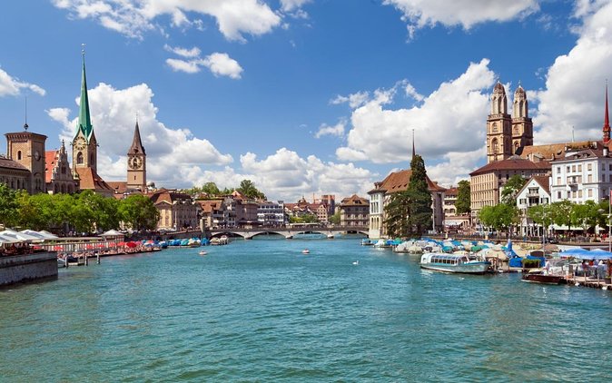 Zurich: Private City Walking Tour with Polybahn Ride - Why this Zurich tour is different