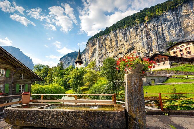 Zurich: Private Daytrip to Swiss Villages(Interlaken-Grindelwald) - Leaving Zurich for the mountain valleys