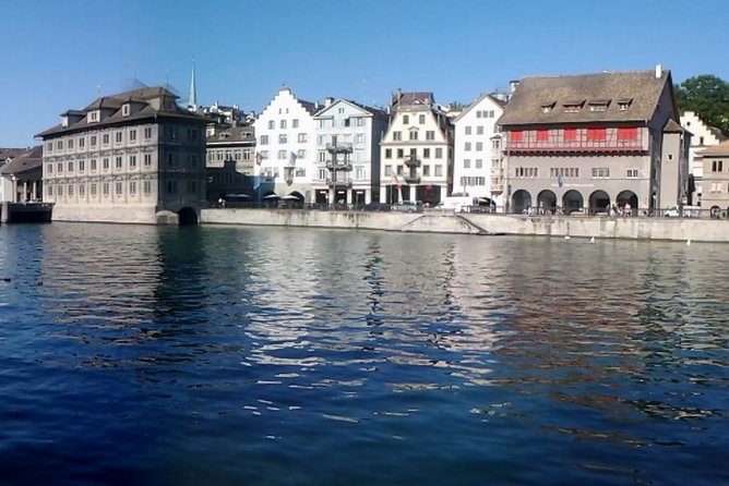 Zürich Private Walking Half-Day Trip with optional Lake Cruise - Starting at Zürich HB and Bahnhofstrasse