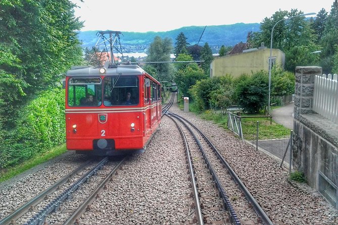 Zürich Private Walking Half-Day Trip with optional Lake Cruise - Walking distance, pace, and physical effort