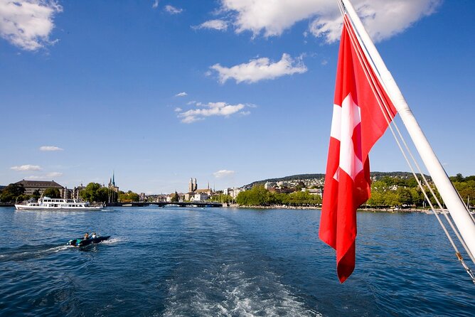 Zurich Sights: Cruise, Lindt Chocolate and optional FIFA Ticket - A quick Lake Zurich photo stop