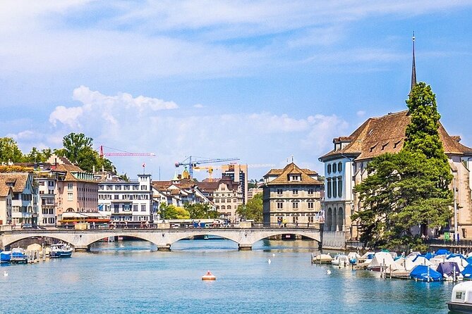 Zurich Small-Group Walking Tour Including a Lake Cruise - The 90-minute Lake Zurich cruise changes the pace